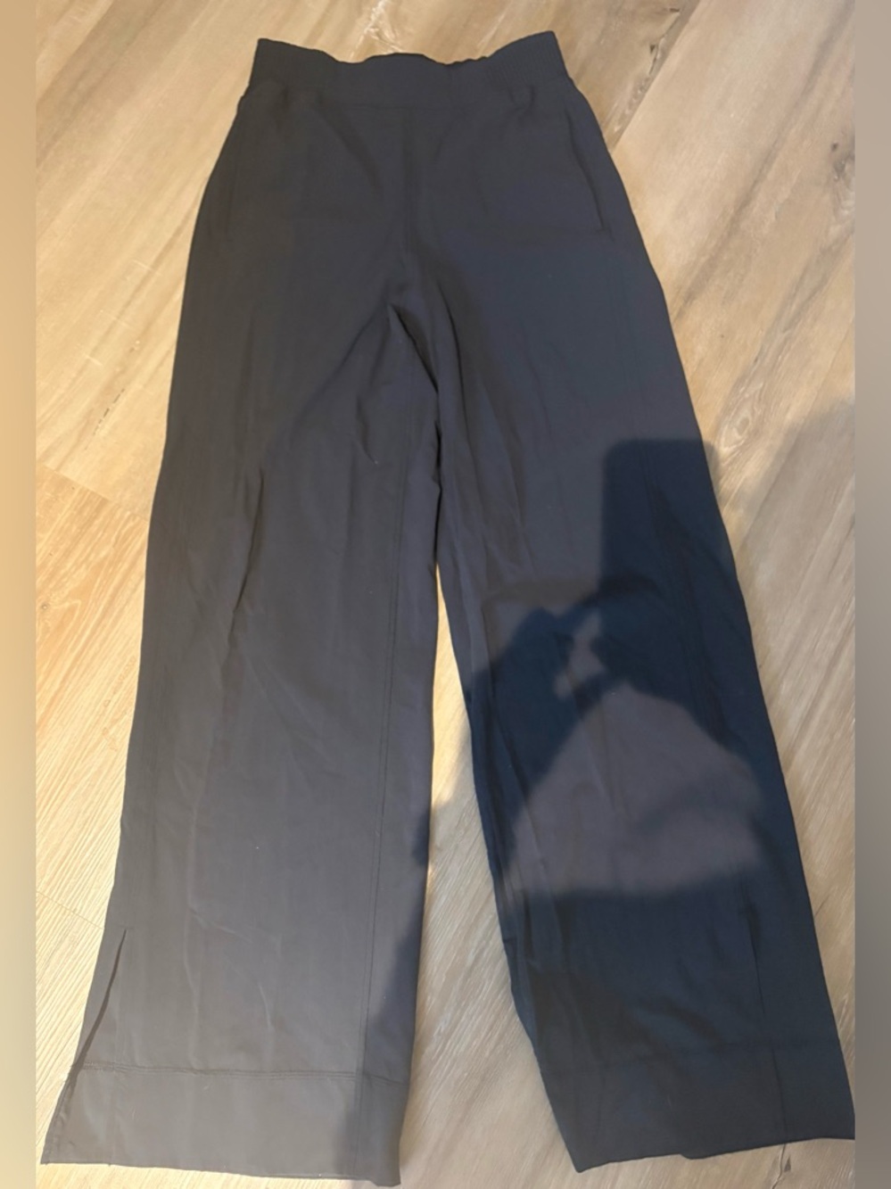 Lululemon Stretch Woven High-Rise
Wide-Leg Pant - Picture 4 of 4